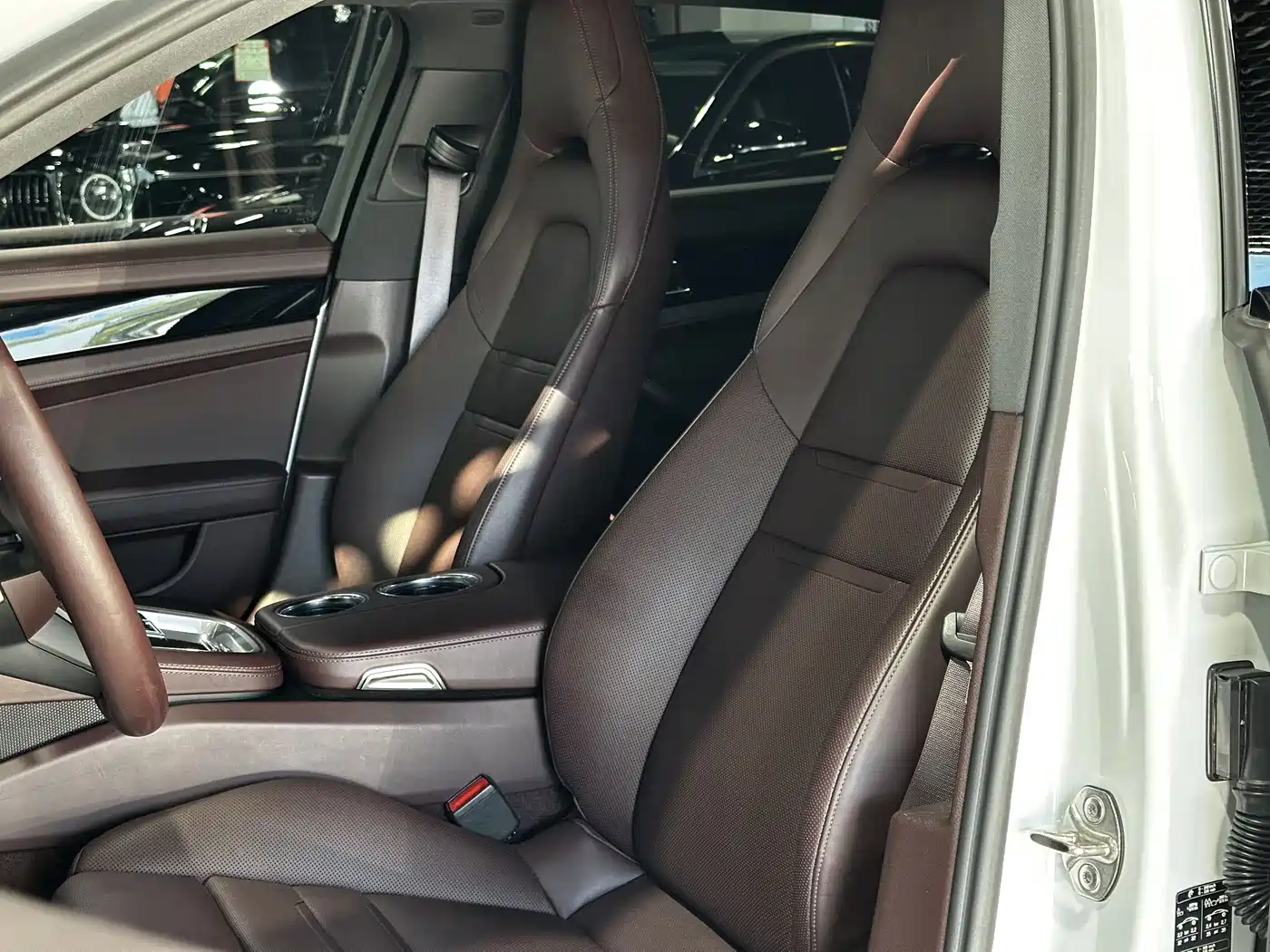 Porsche Panamera 2021 Panamera 4S Executive Long Wheelbase 2.9T фото 11