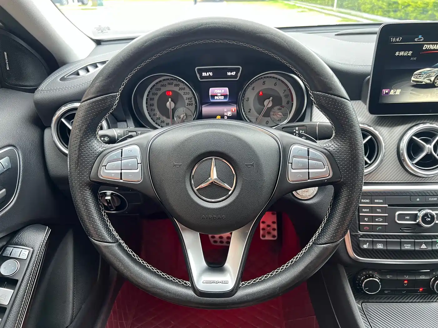 Mercedes-Benz GLA 2017 GLA 220 4MATIC Fashion фото 15