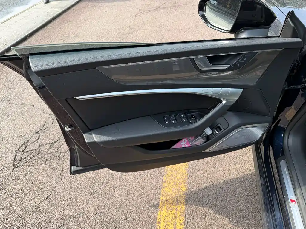 Фото 6 - Audi A7