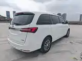 Фото 5 - Buick GL8