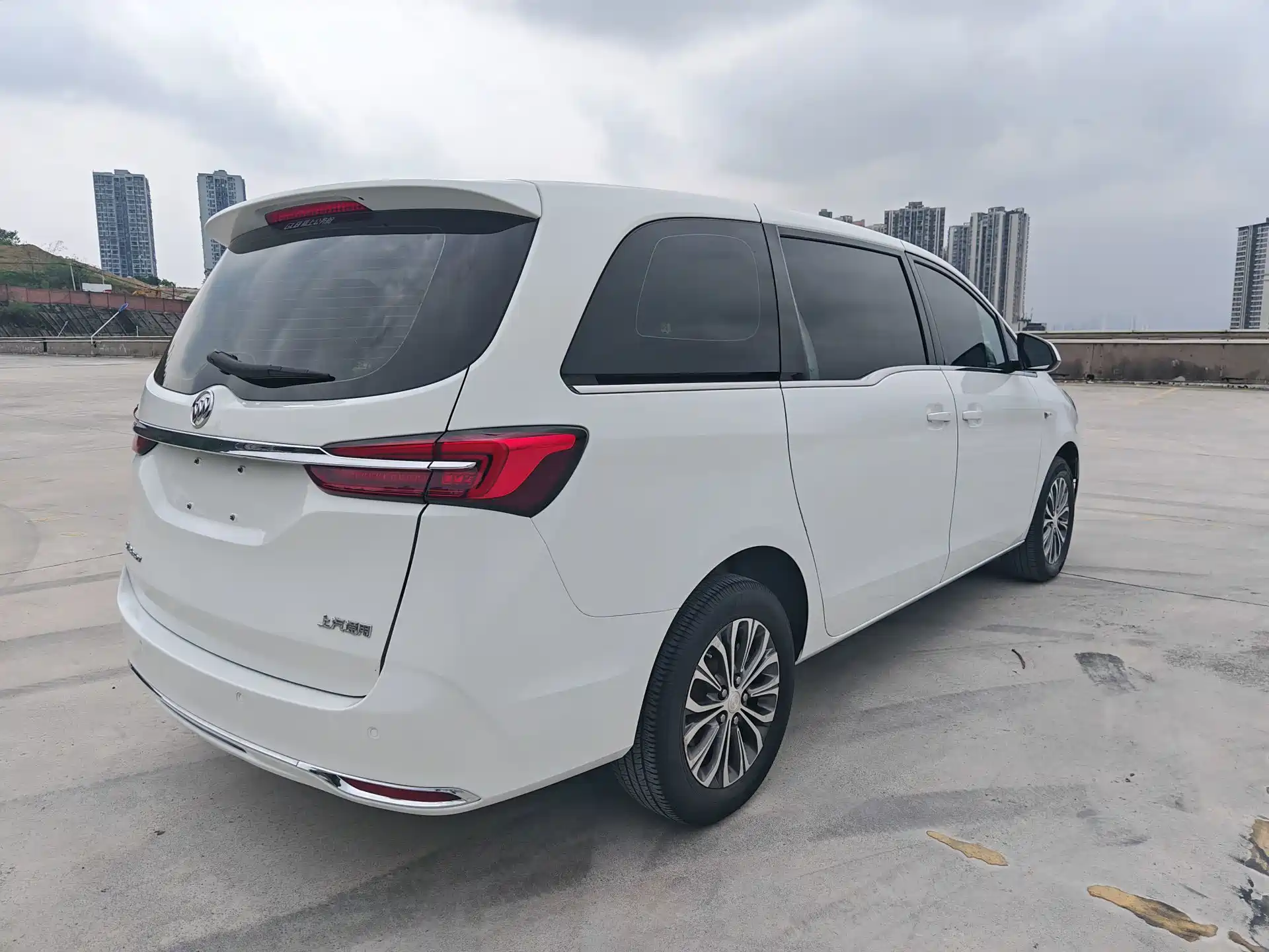 Фото 5 - Buick GL8