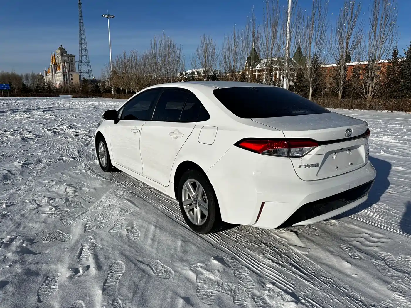 Toyota Levin 2022 185T CVT Luxury Edition фото 6