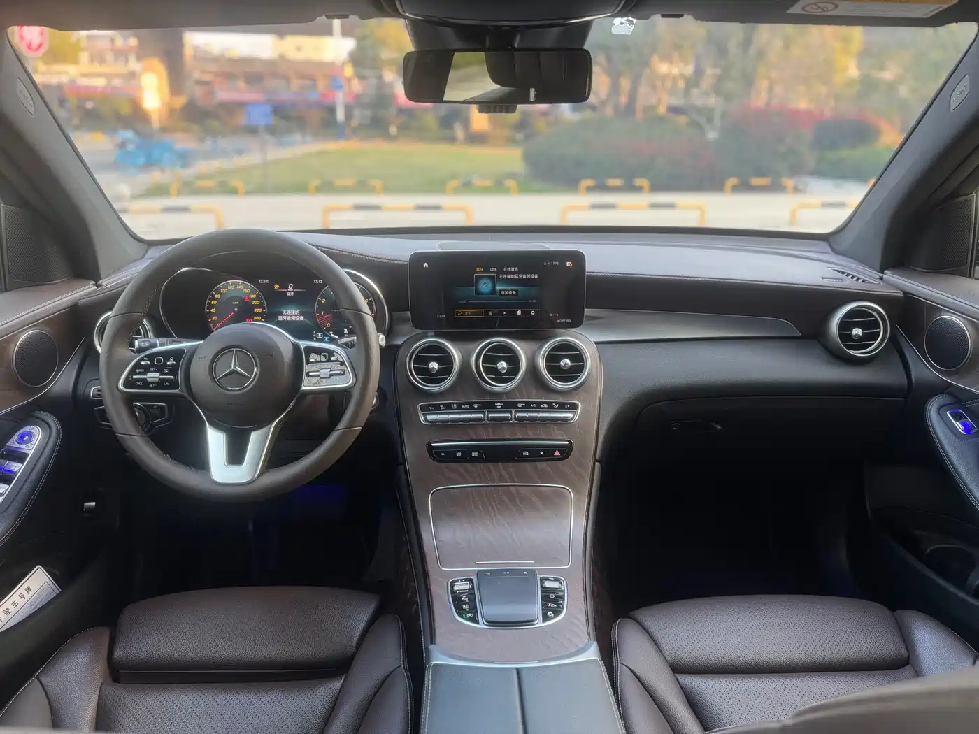 Mercedes-Benz GLC 2020 Facelift GLC 300 L 4MATIC Dynamic фото 12