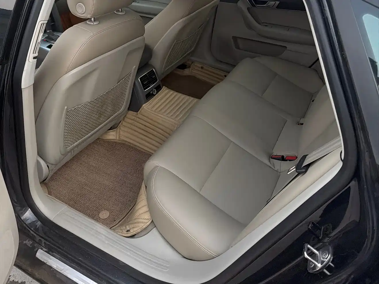 Audi A6L 2011 Model 2.0 TFSI Auto Standard фото 7
