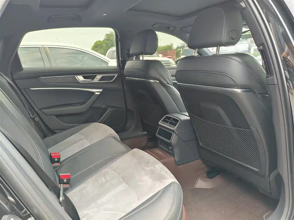 Audi A6L 2024 45 TFSI Premium Dynamic фото 15