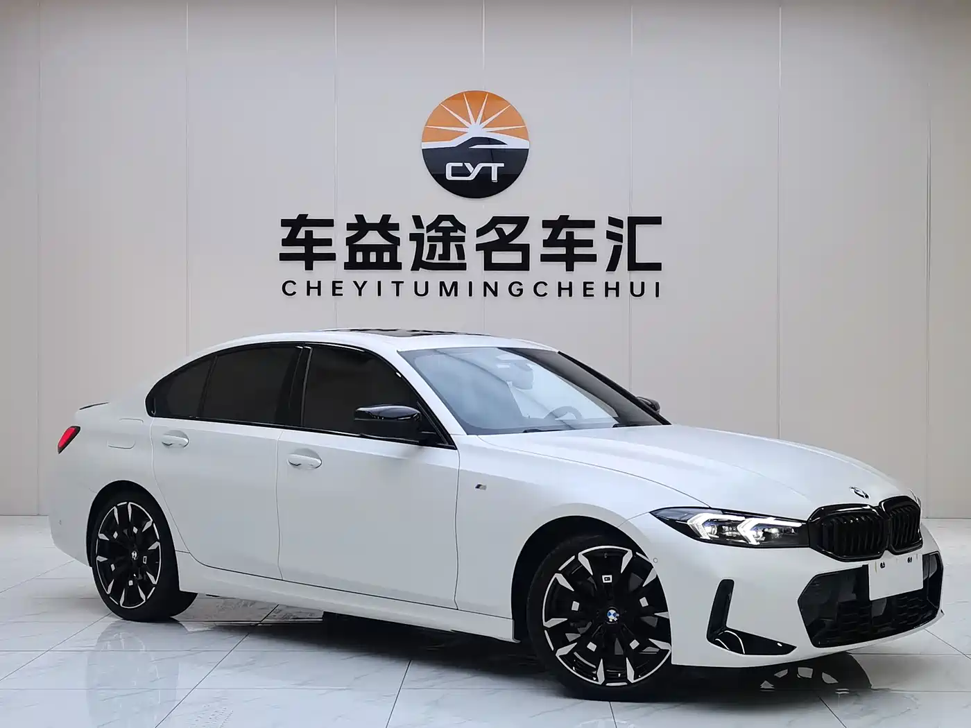 BMW 3 Series 2025 330i M Sport Night Edition фото 3
