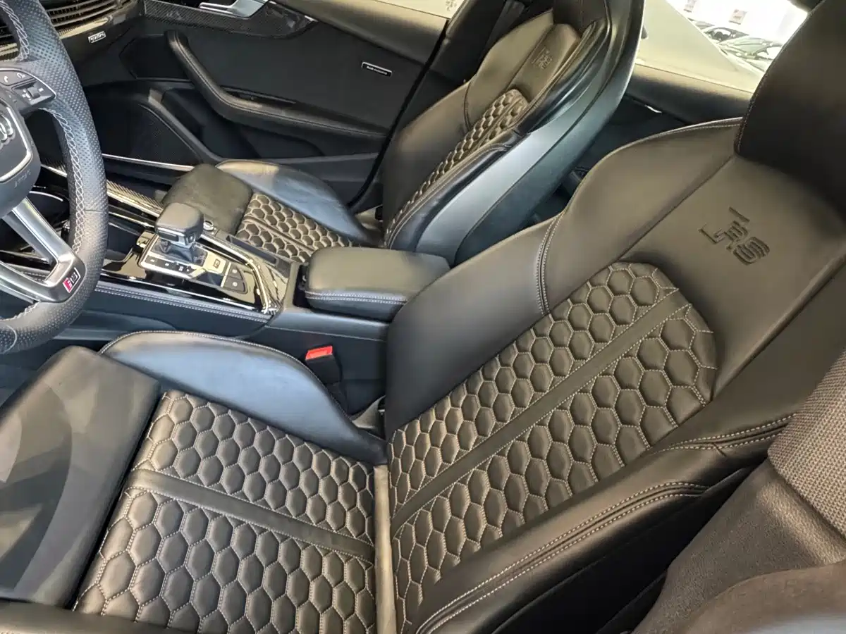 Audi RS 5 2024 2023 Model RS 5 2.9T Sportback Dark Gold Edition