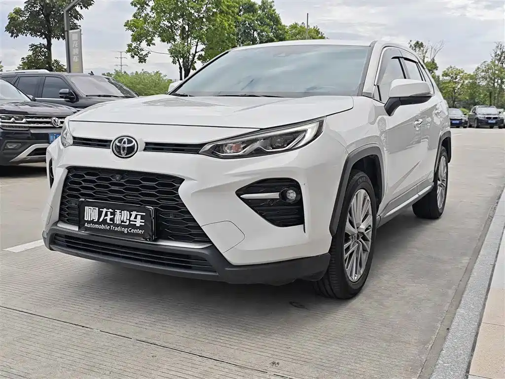Фото 1 - Toyota Wildlander