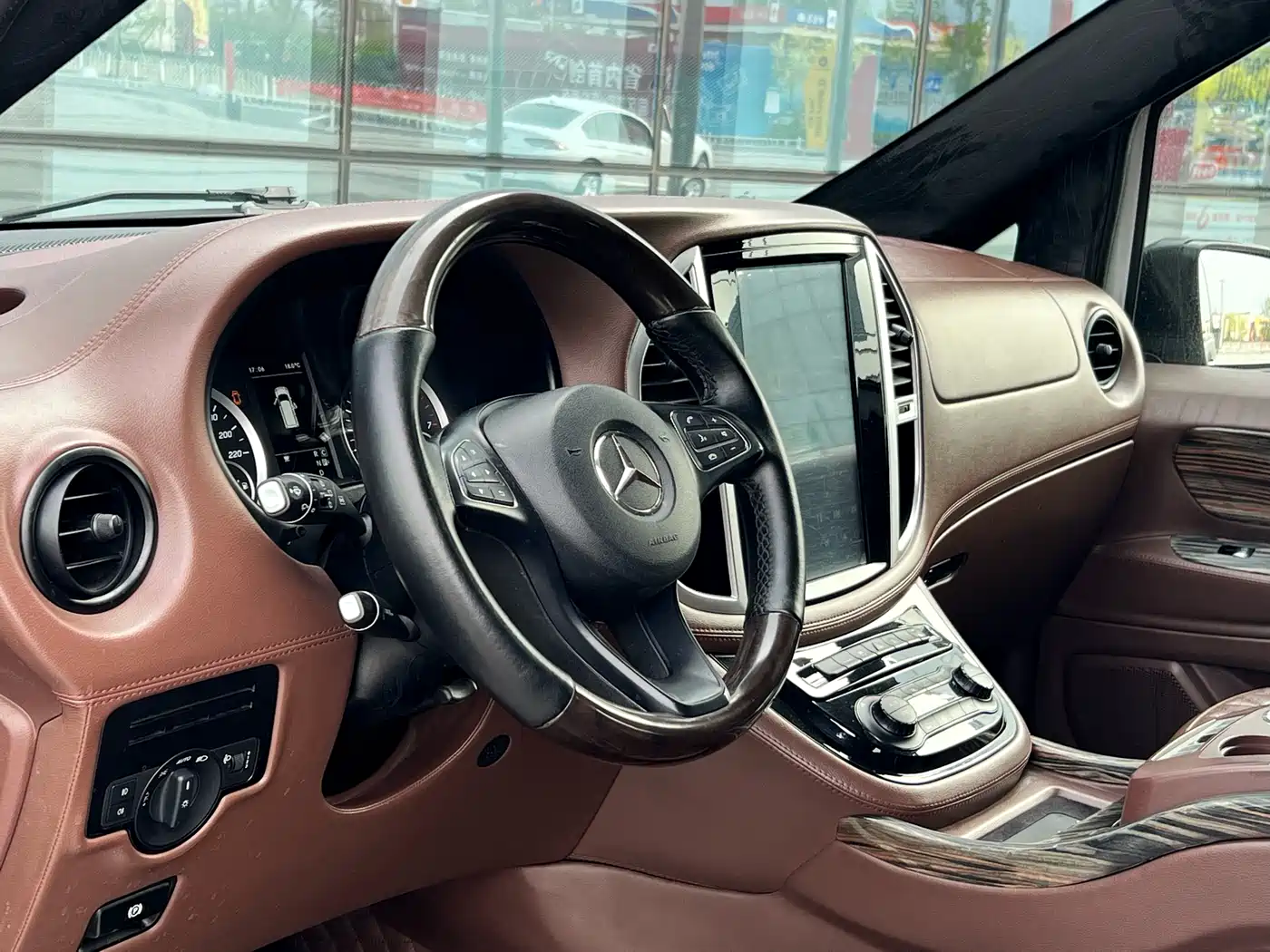 Mercedes-Benz Vito 2018 2.0T Elite Edition 7-seater China VI фото 5