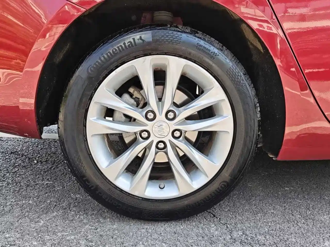 Buick Verano 2018 Sedan 20T Dual Clutch Leading фото 31
