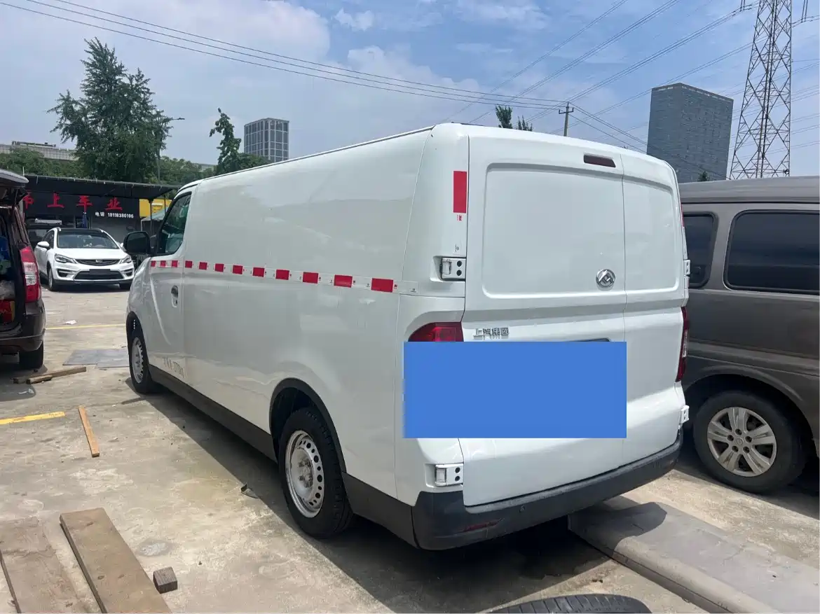 Фото 4 - Maxus Maxus EV30