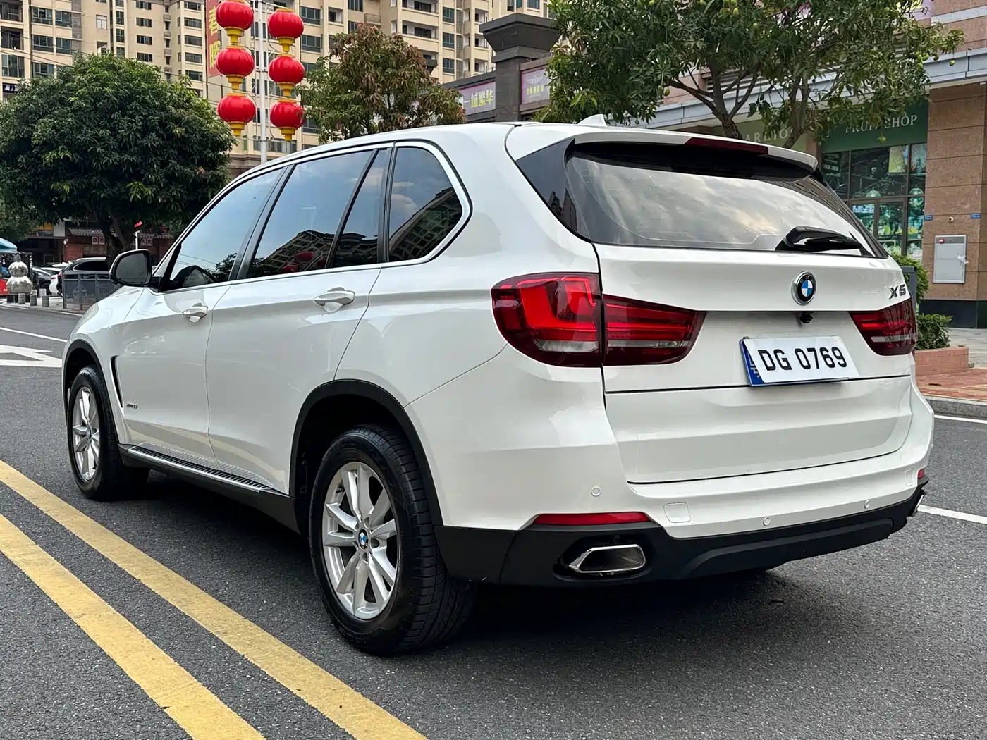 BMW X5 (Import) 2018 xDrive35i Elegant Model фото 7