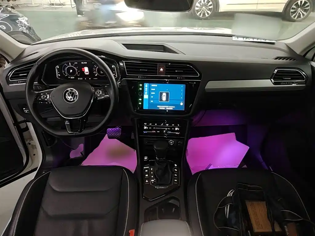 VOLKSWAGEN TIGUAN L NEW ENERGY
