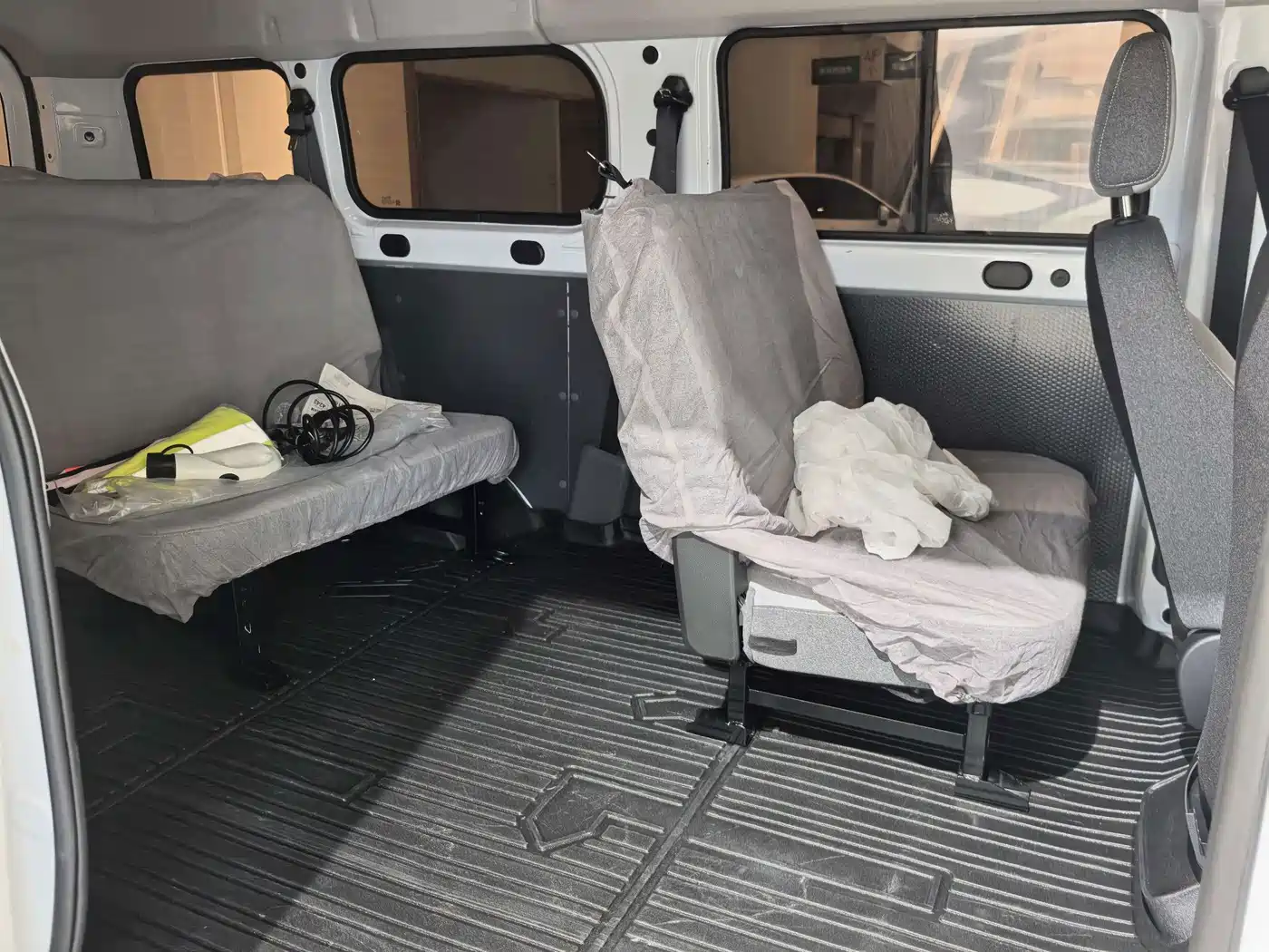Wuling Motors Wuling Yangguang 2026 2026 Model 440km Passenger Van Comfort Version (6-Seater)