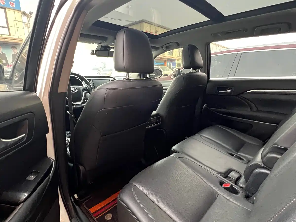 Toyota Highlander 2018 2.0T 4WD Ultimate 7-seater (China V) фото 5