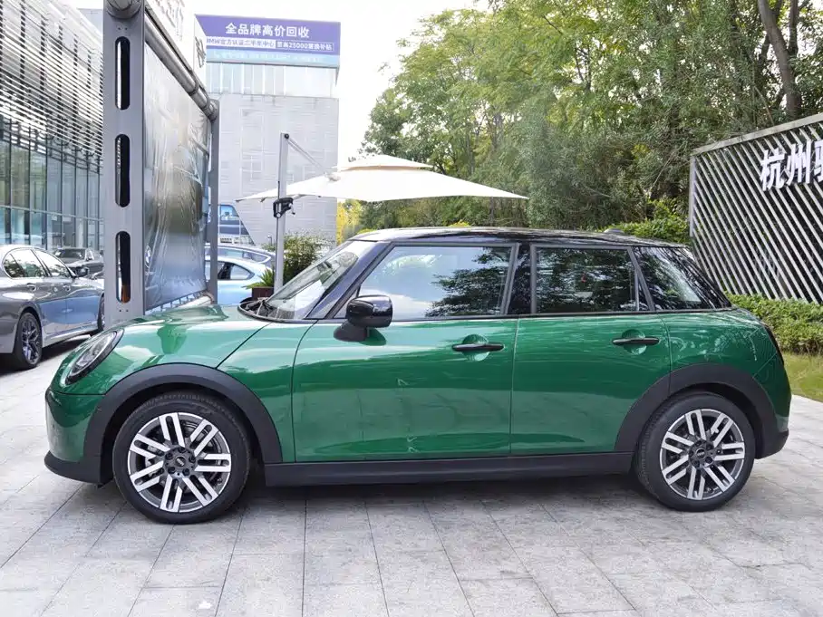 MINI MINI 2026 2025 1.5T COOPER Classic 5-Door