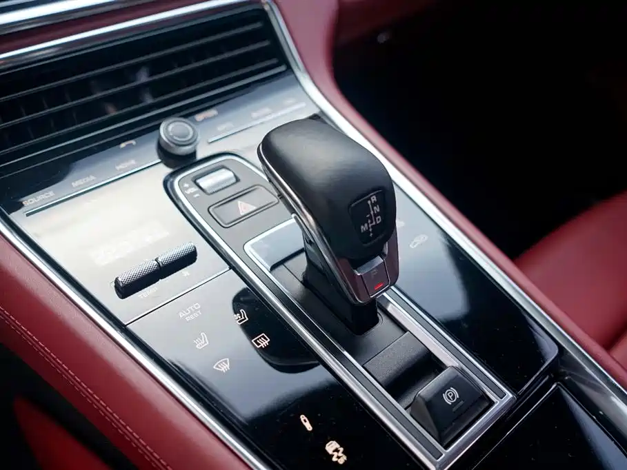 Porsche Panamera 2019 Panamera 2.9T фото 28