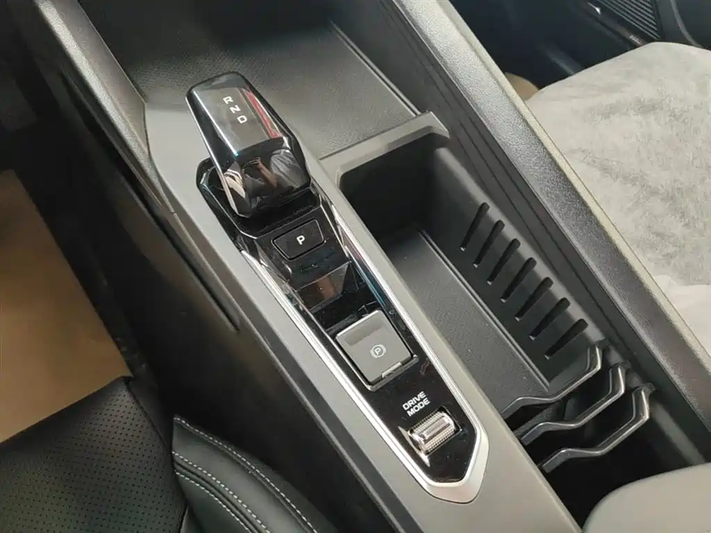 Geely Binrui 2026 2024 Binrui COOL 1.5T DCT Soaring Dragon Edition