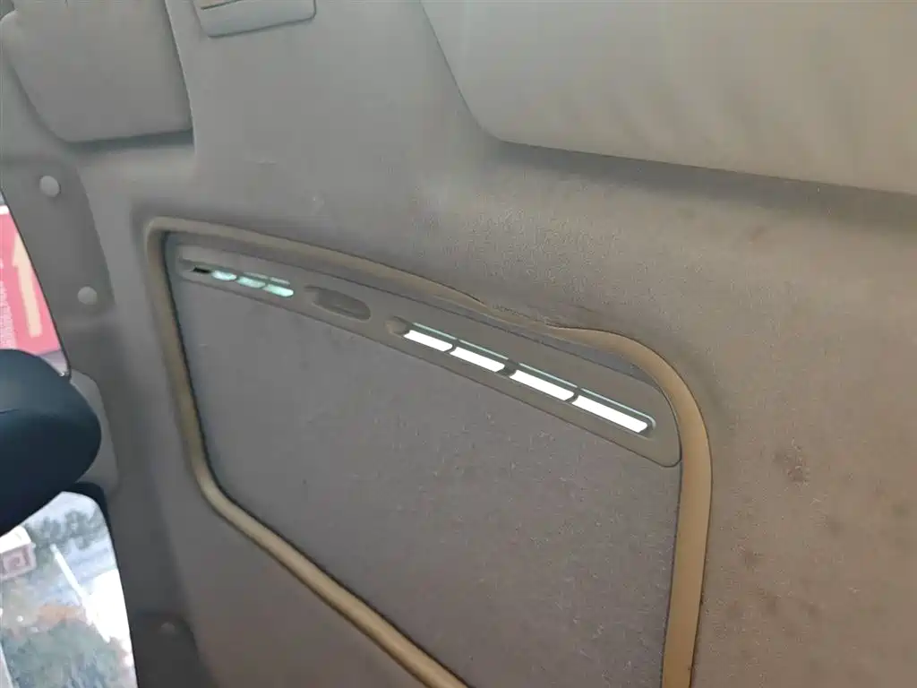 Changan CX20 2016 2014 1.4L IMT Sunroof Navigation Edition (China V)