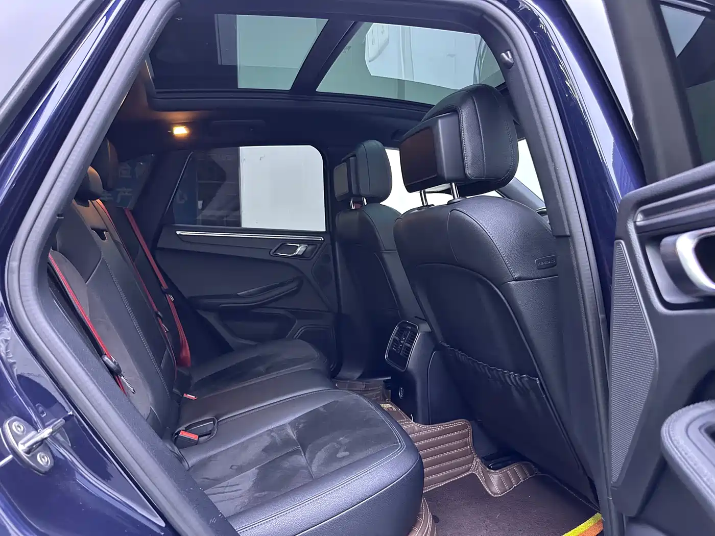 Porsche Macan 2018 Macan 2.0T фото 11