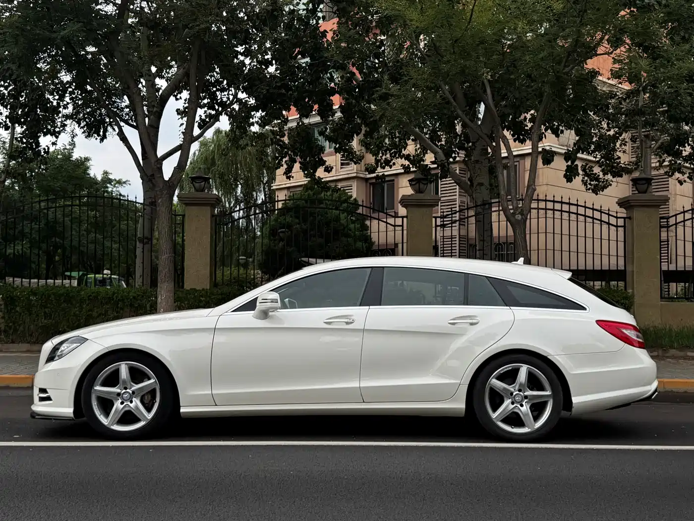 Mercedes-Benz CLS 2013 CLS 350 Shooting Brake Fashion фото 4