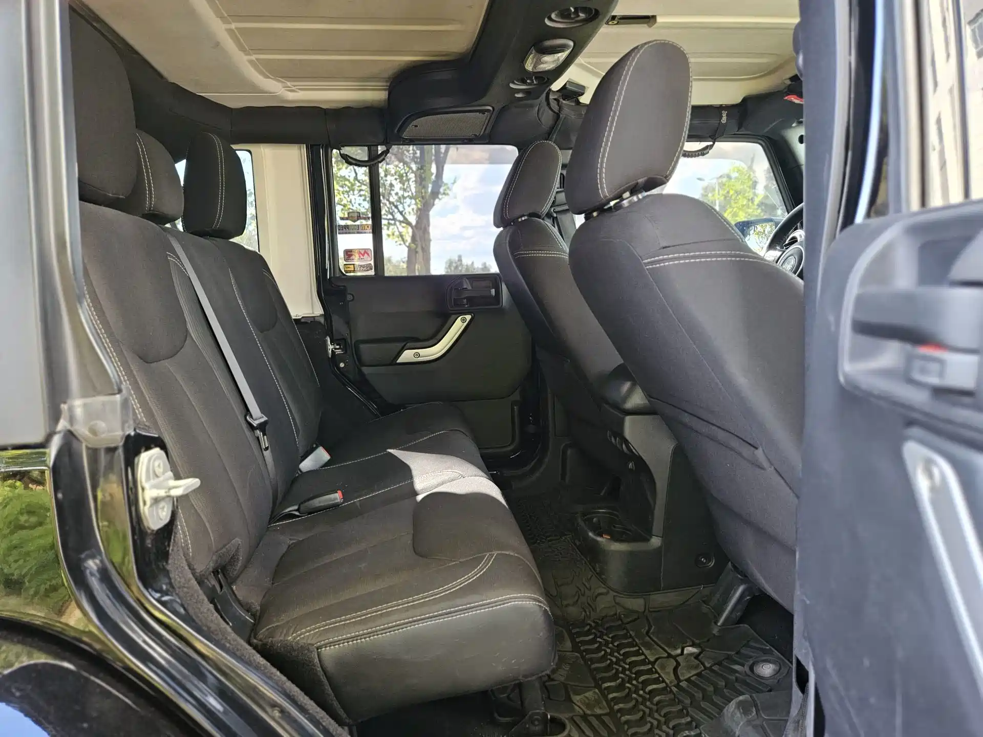 Фото 9 - Jeep Wrangler