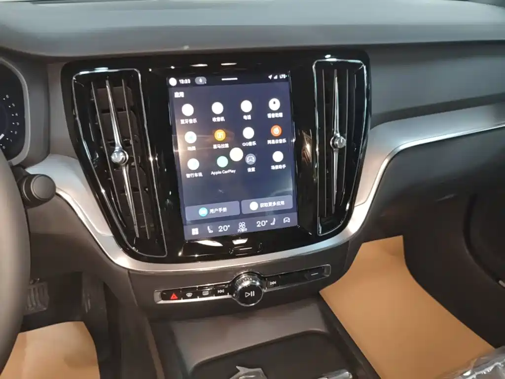 Volvo S60 2026 2026 B4 Smart Luxury Edition