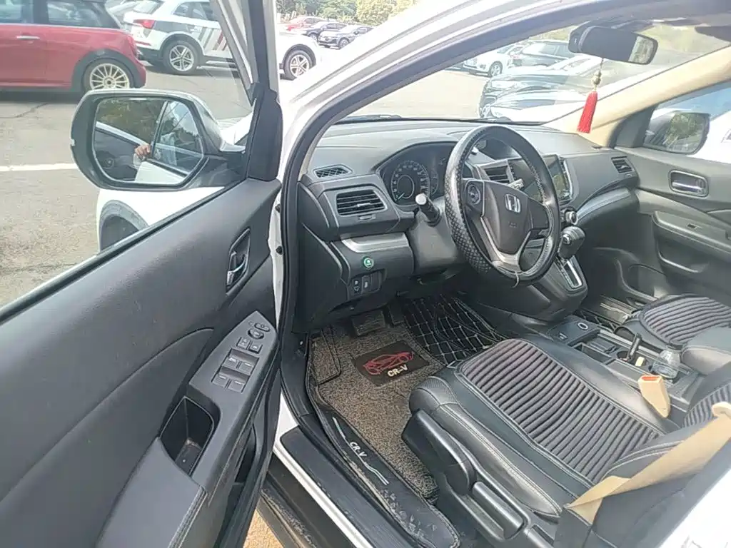 صورة 21 - Honda CR-V
