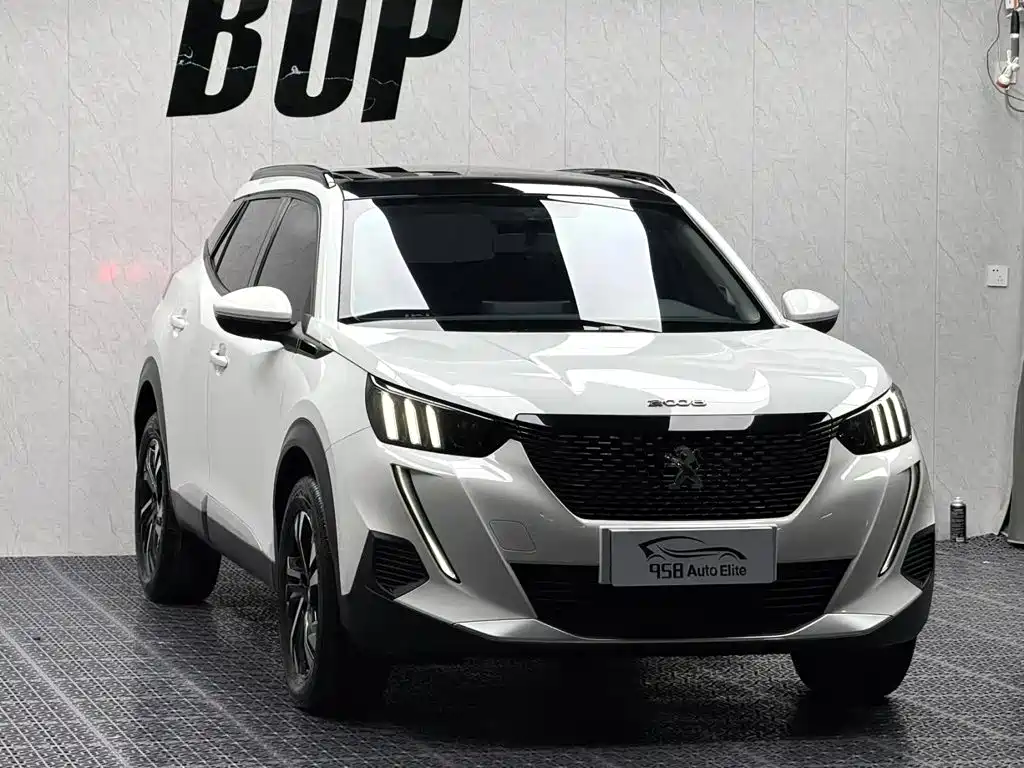 Peugeot 2008 2023 2022 230THP THE ONE