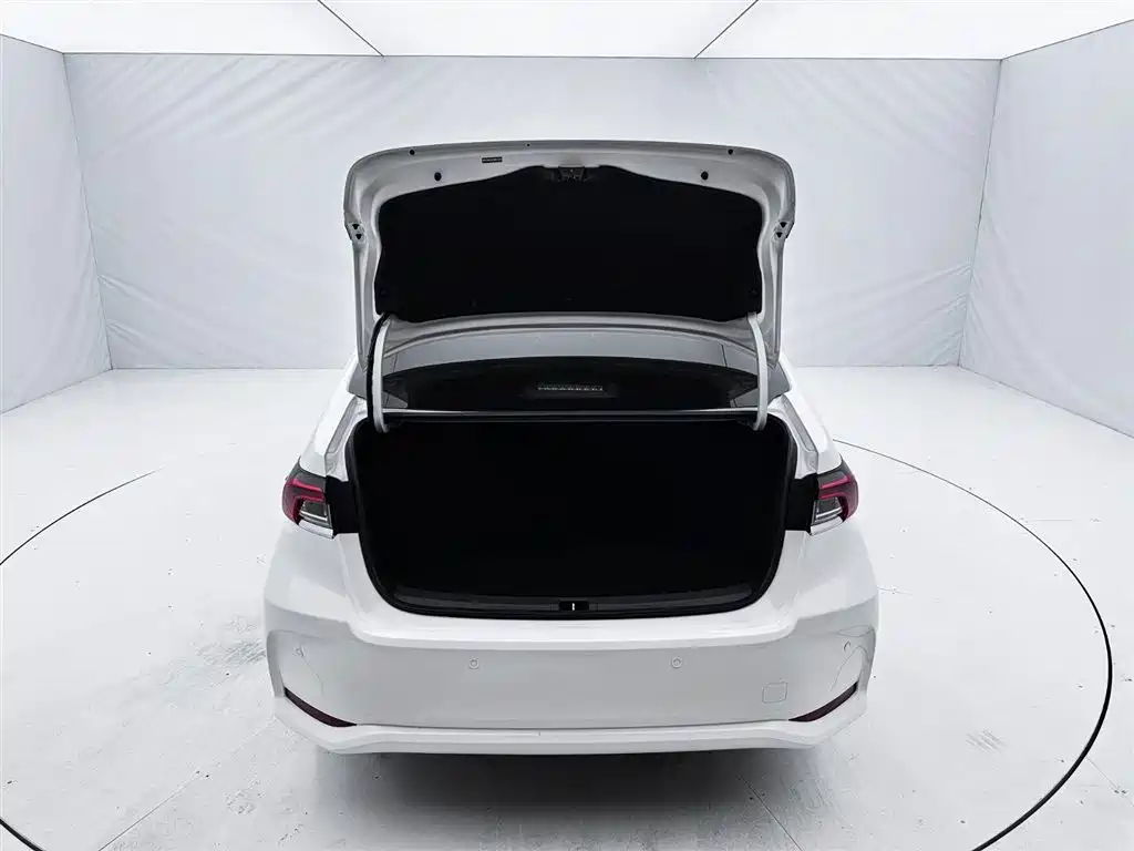 Toyota Corolla 2021 1.2T S-CVT Elite PLUS Edition фото 8