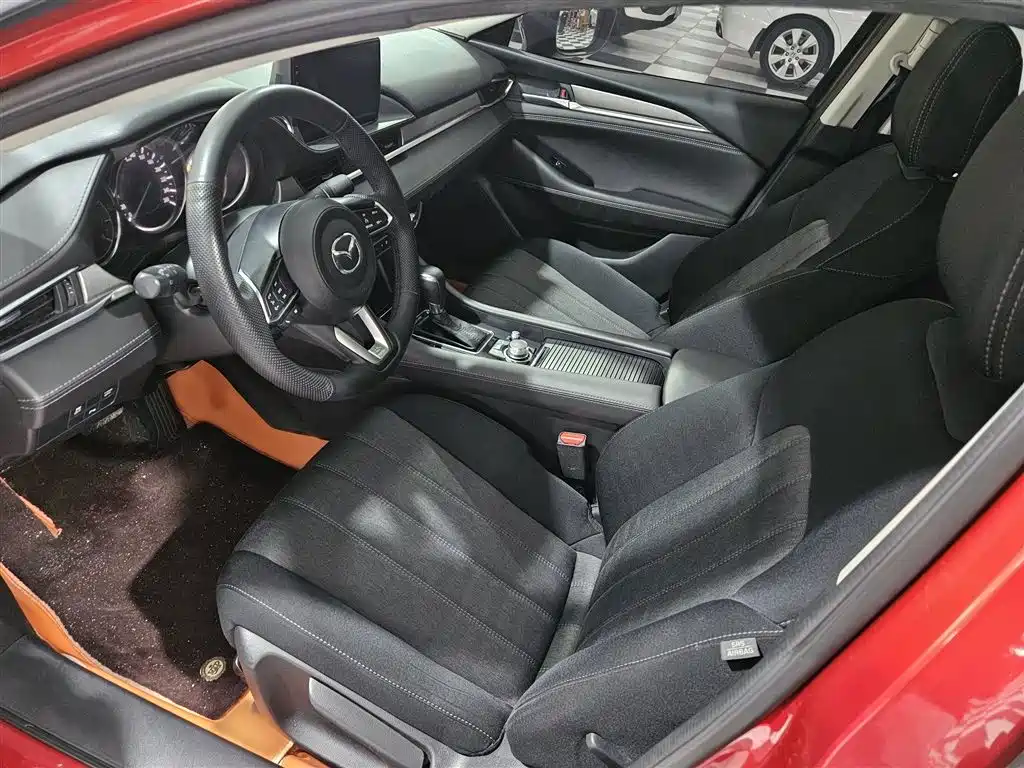 Photo 10 - Mazda Atenza