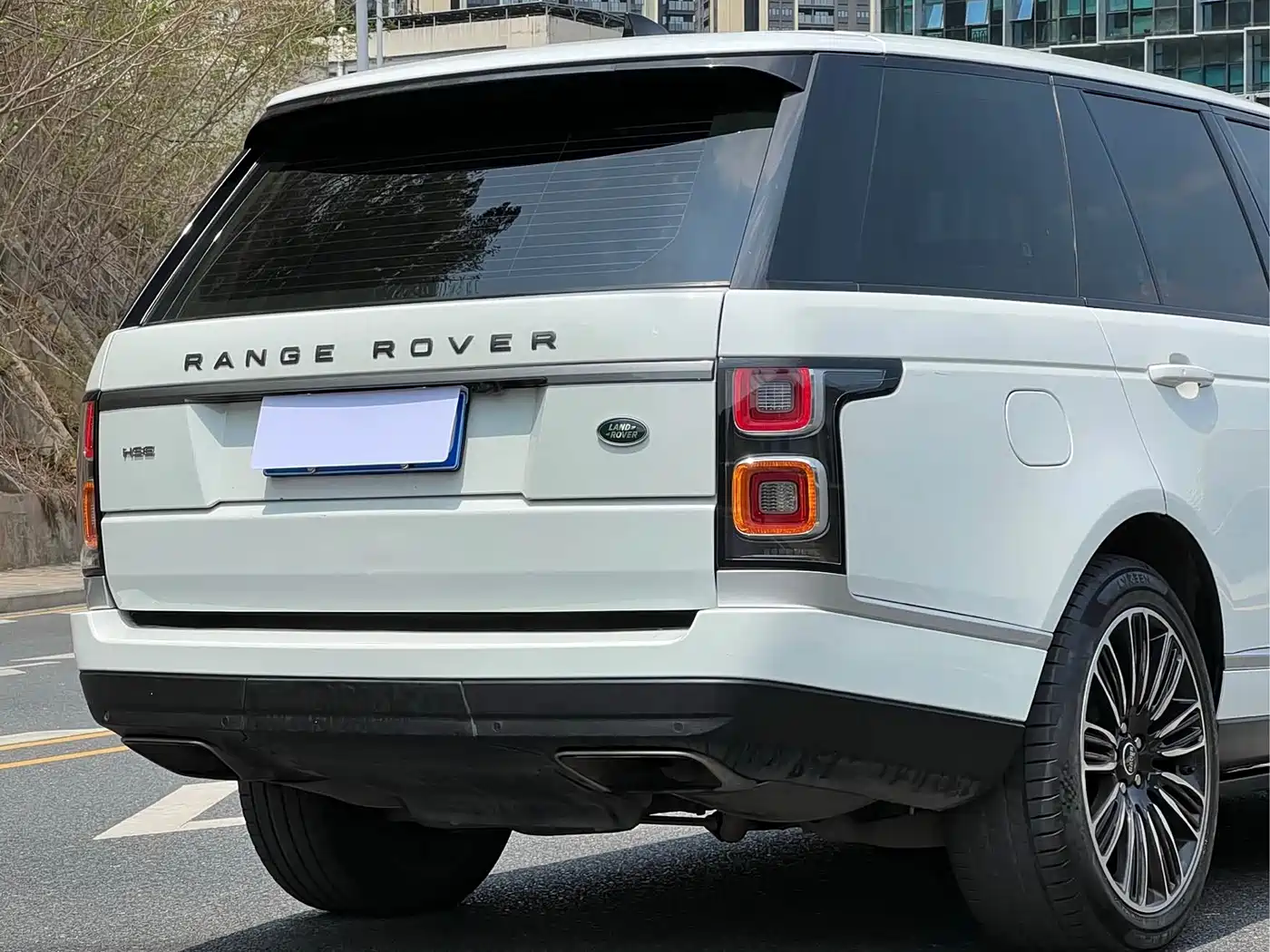 Land Rover Range Rover 2018 3.0 SC V6 Golden Age Edition фото 20