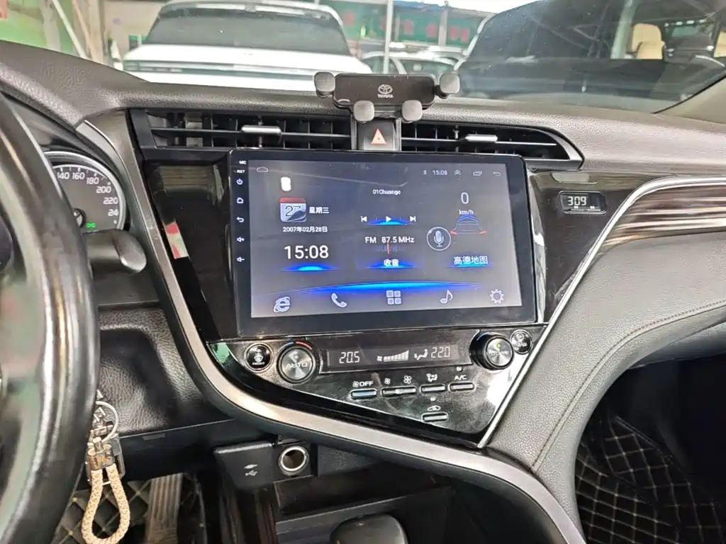 Photo 13 - Toyota Camry