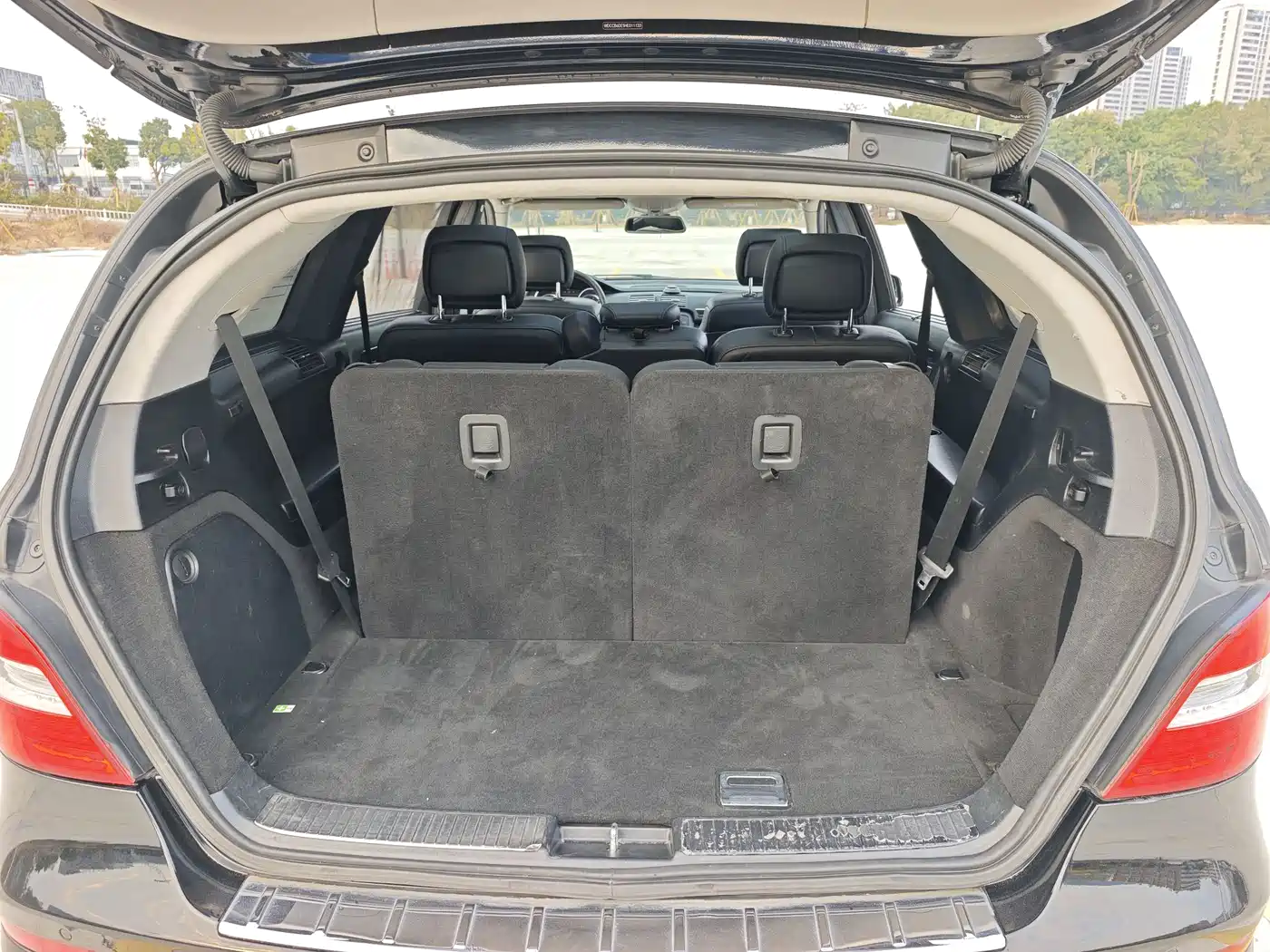Mercedes-Benz R-Class 2017 R 320 4MATIC Business Collector's Edition фото 19