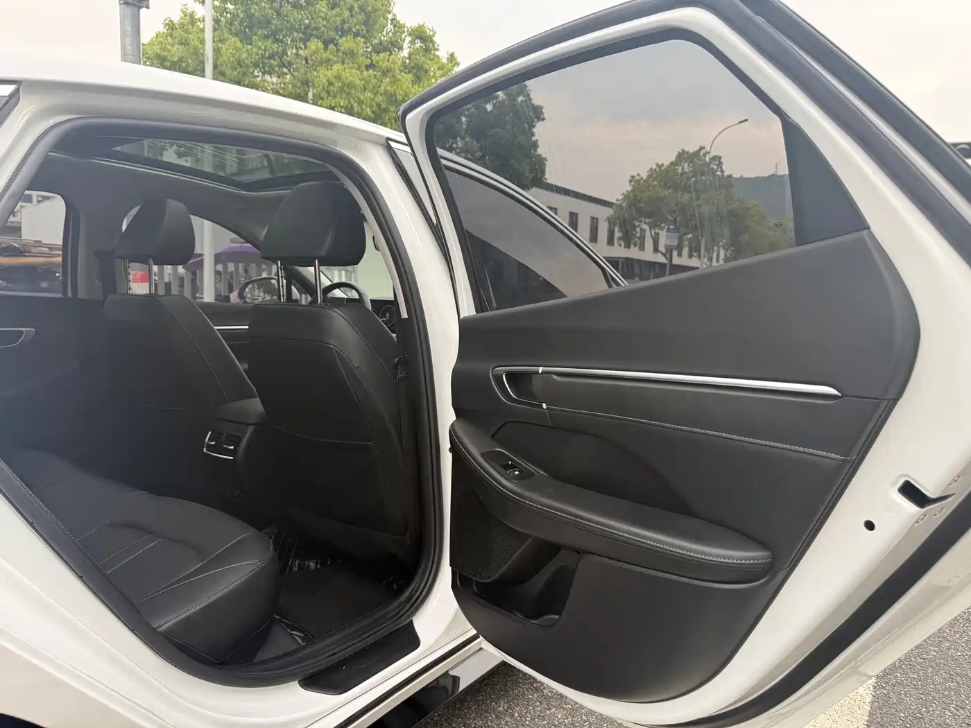 Hyundai Sonata 2024 1.5T Pro фото 28