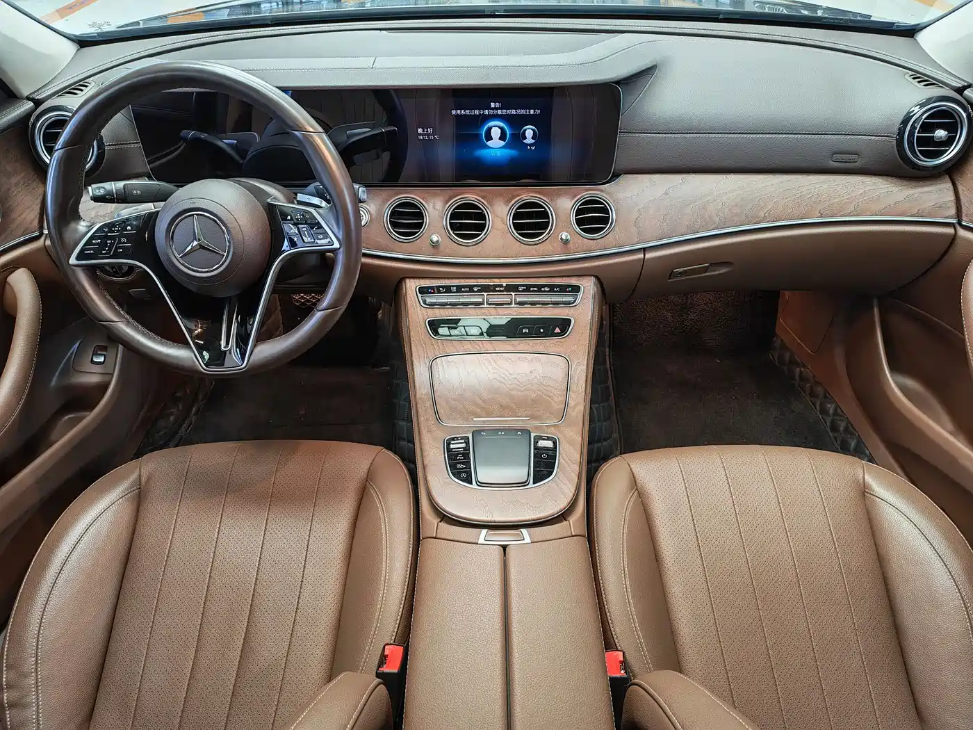 Mercedes-Benz E-Class 2023 E 300 L Fashion фото 8