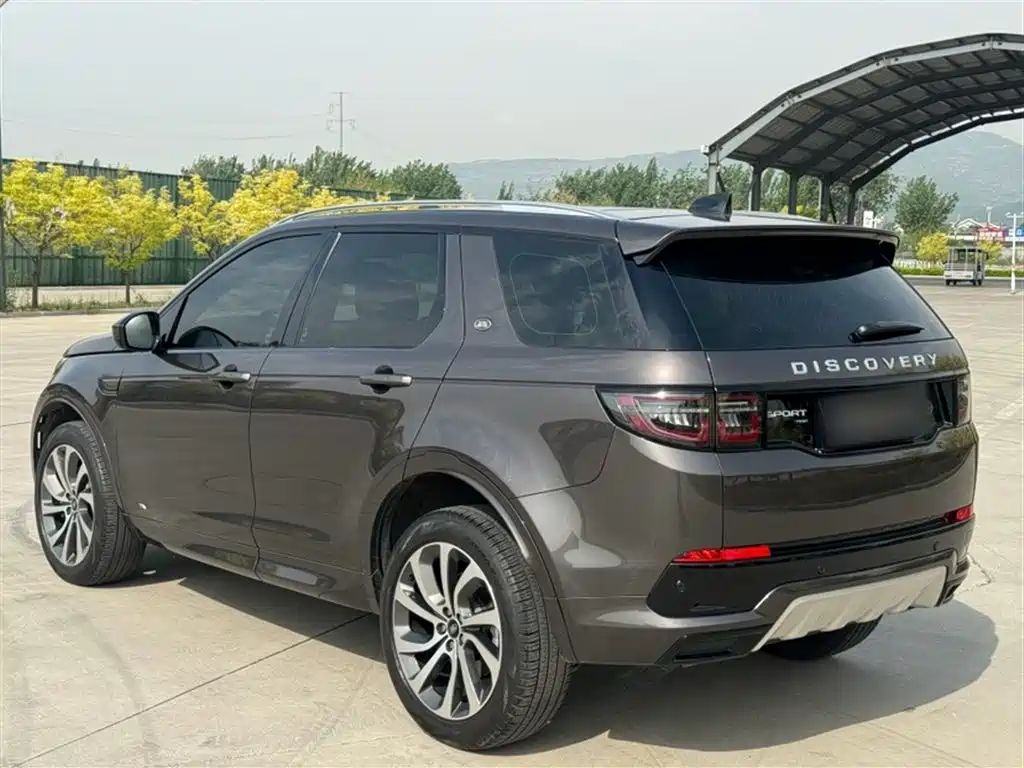 Land Rover Discovery Sport 2022 249PS Metropolis Edition 5-Seater фото 11