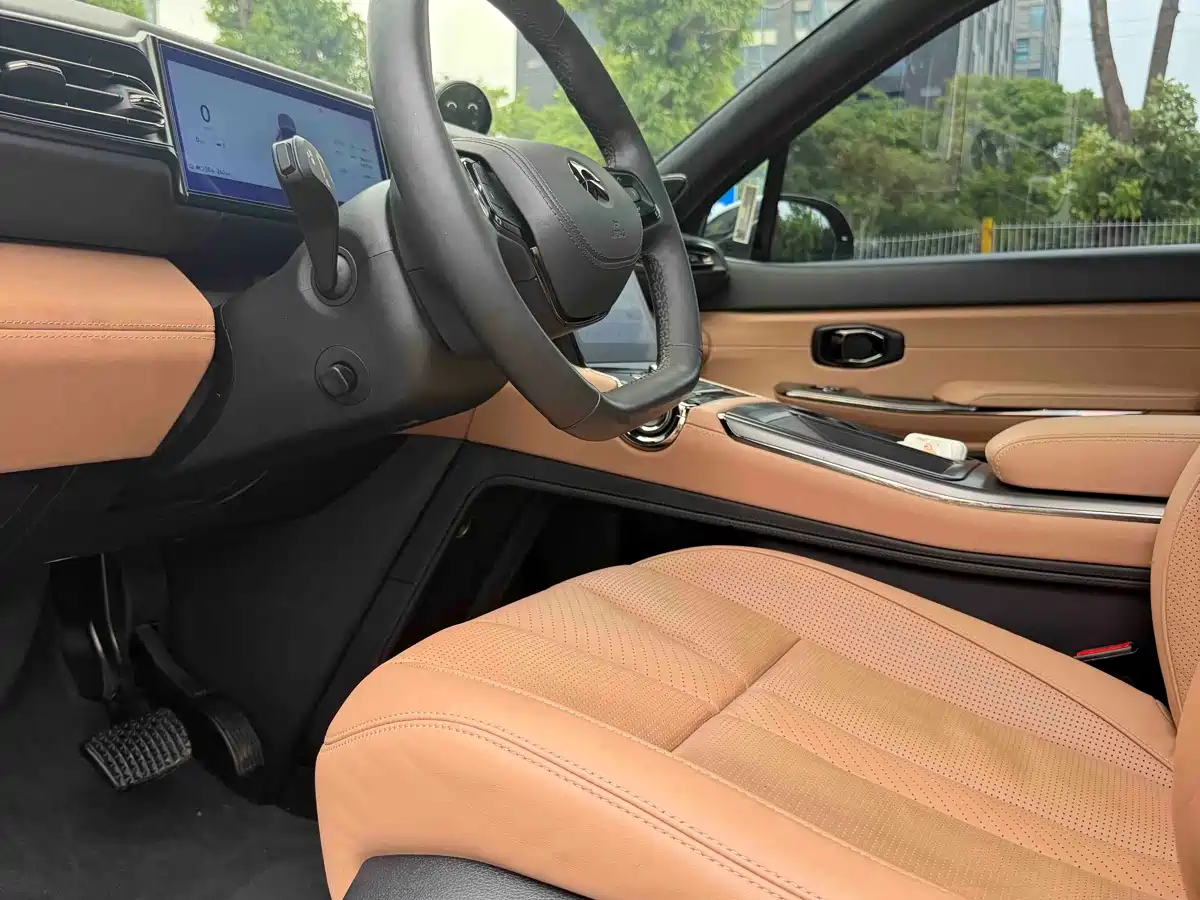 NIO ES8 2021 2020 415KM Signature Edition 6-Seater