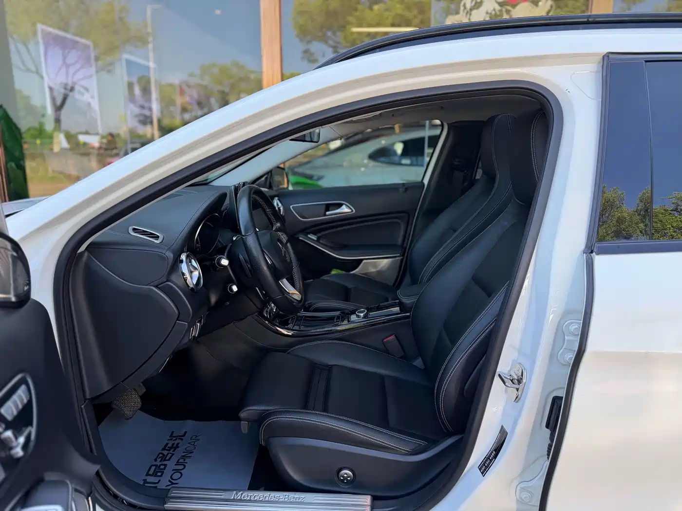 Фото 16 - Mercedes-Benz GLA