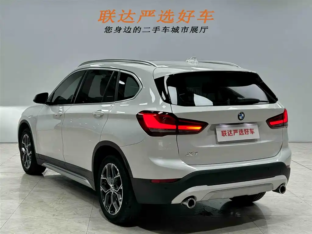 BMW X1 2022 sDrive20Li Fashion фото 24