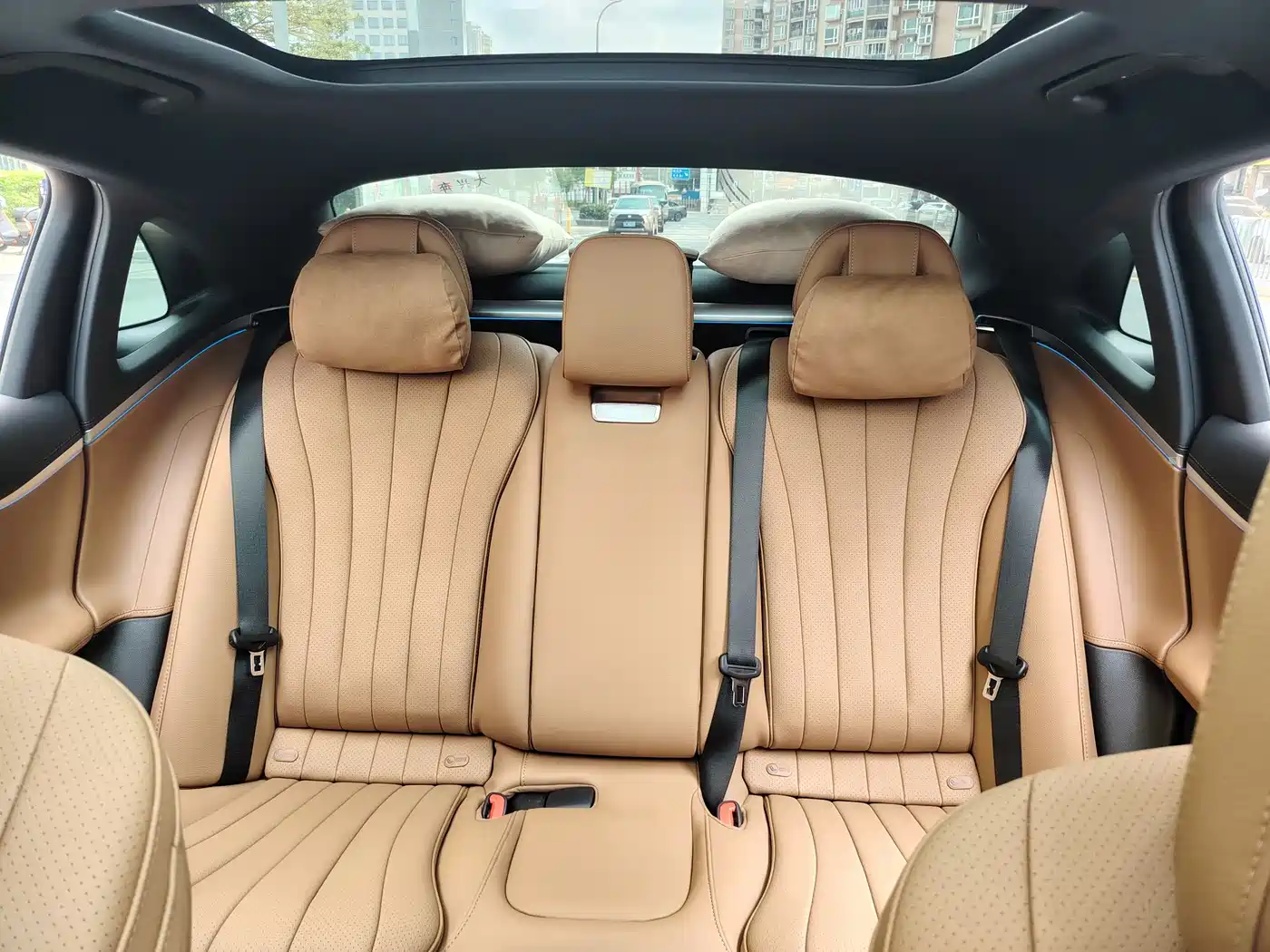 Mercedes-Benz E-Class 2025 E 300 L Fashion фото 15