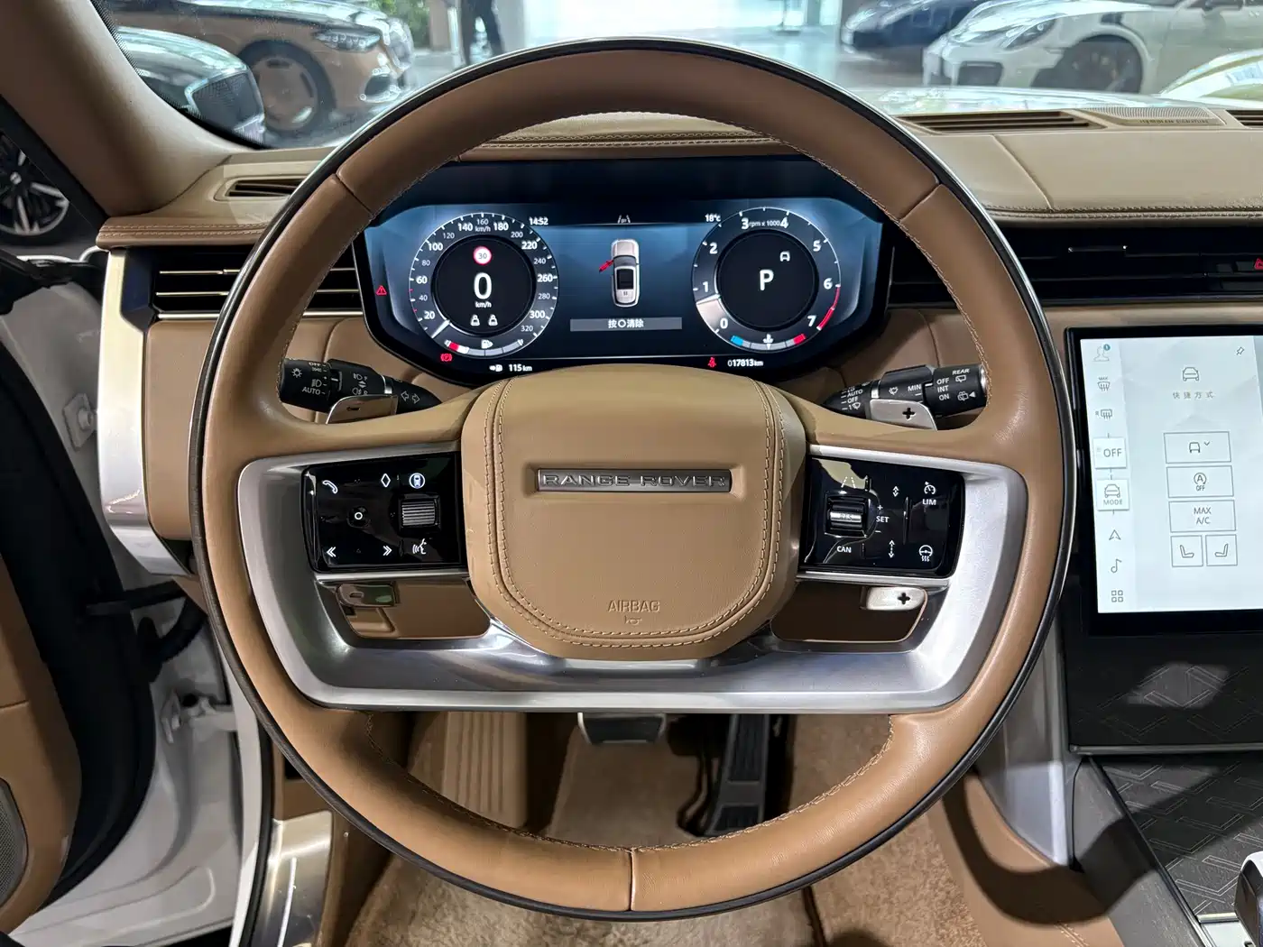 Land Rover Range Rover 2024 3.0 L6 400PS SV Prestige Genesis Extended 4-Seater фото 24