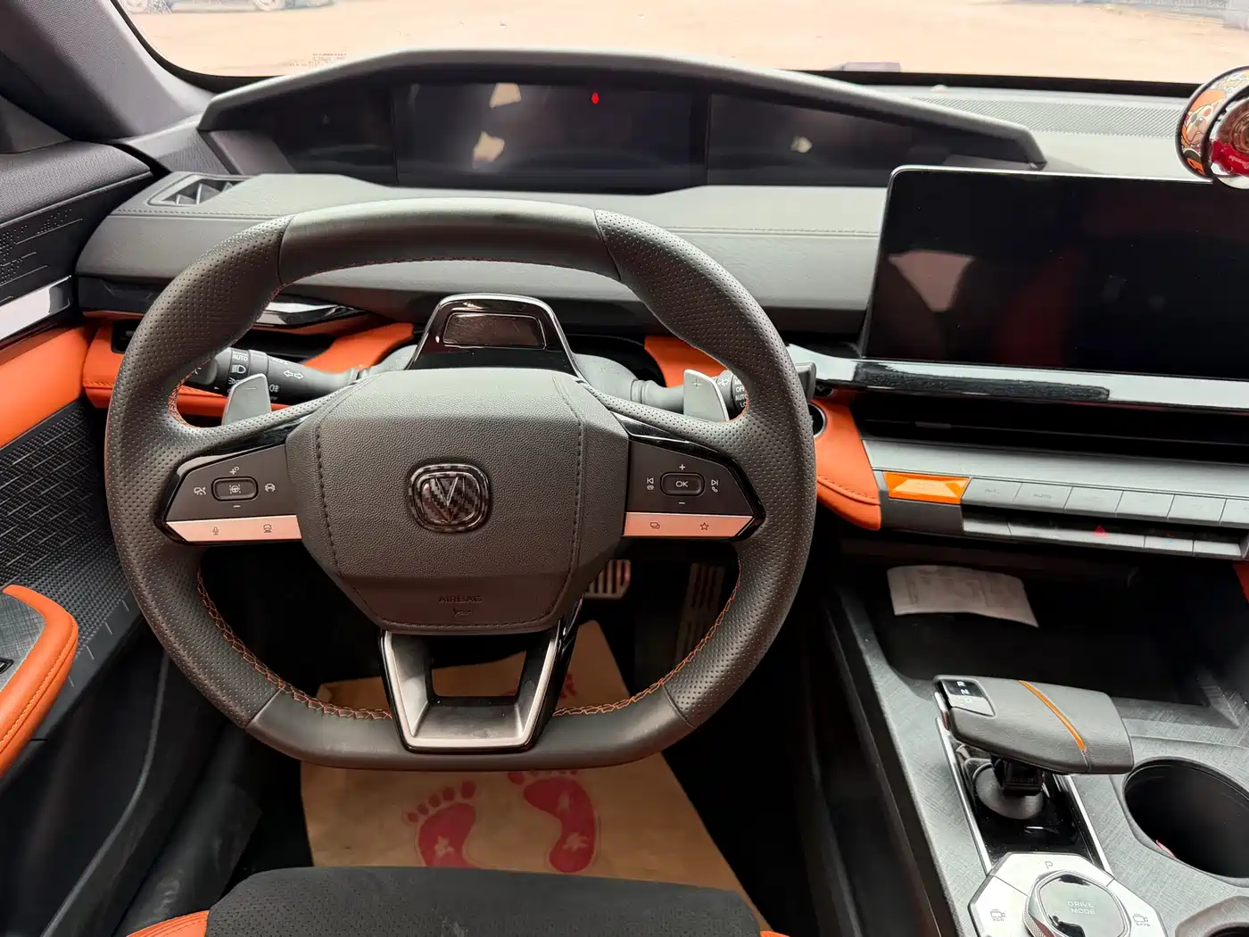 CHANGAN UNI-V