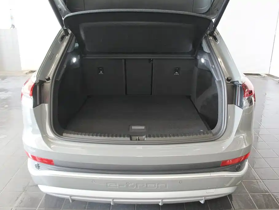 Audi Q4 e-tron 2024 40 e-tron Pioneer Edition фото 7
