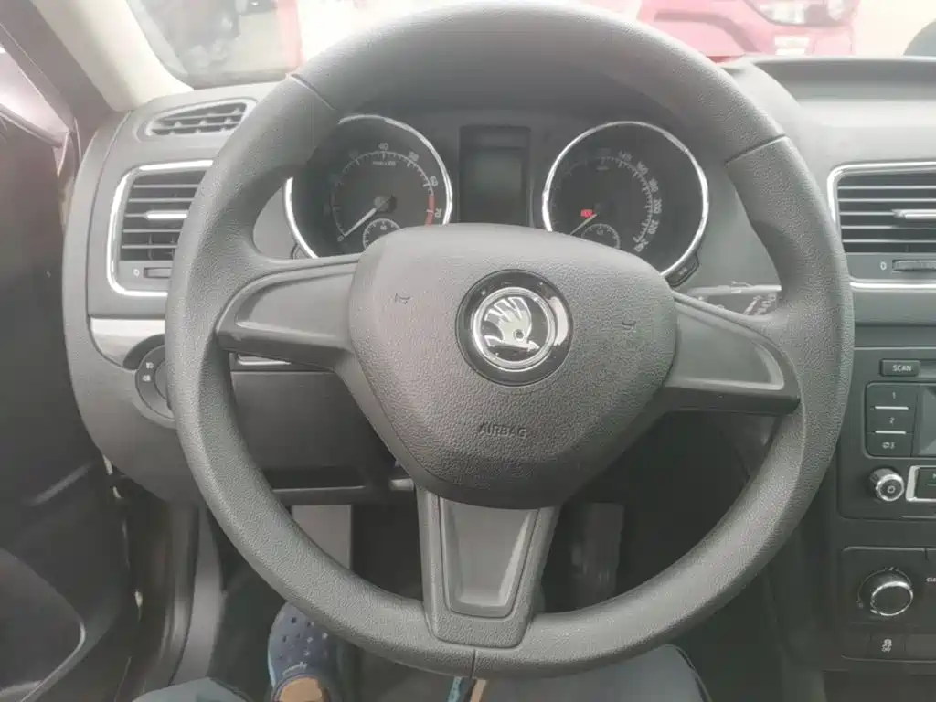 صورة 11 - Škoda Yeti
