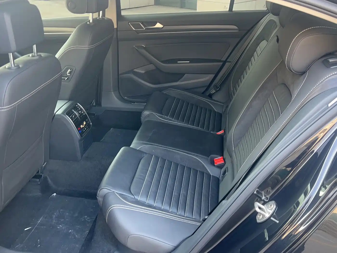 Volkswagen Magotan 2020 330TSI DSG Leading фото 11