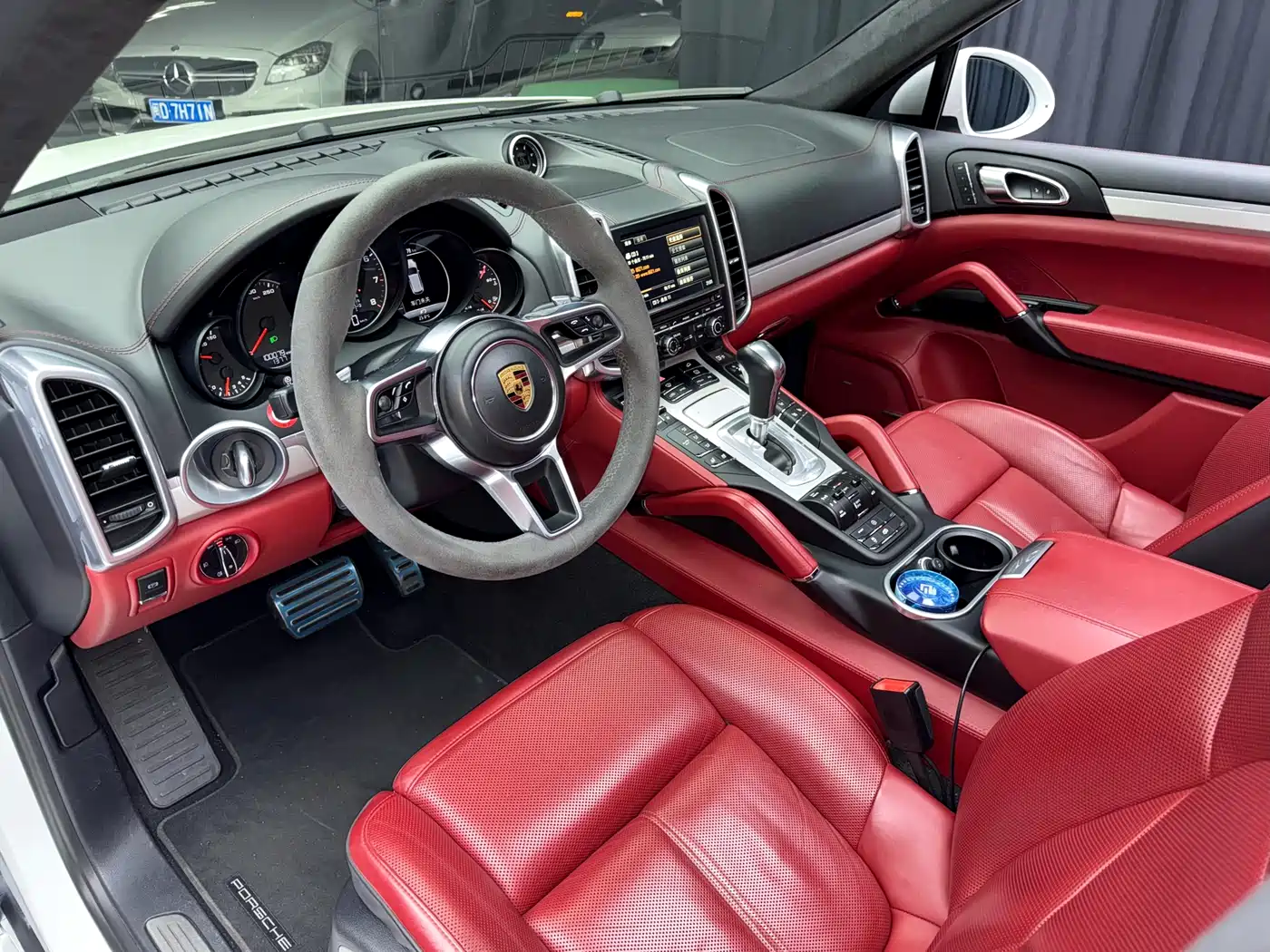 Porsche Cayenne 2015 Cayenne GTS 3.6T фото 14