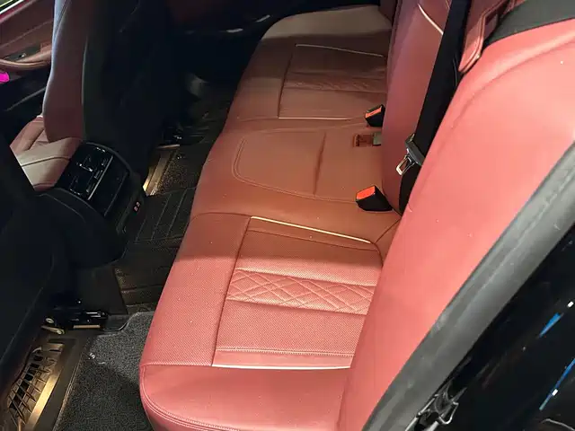 BMW 5 Series 2022 530Li Leading M Sport Package — фото 5