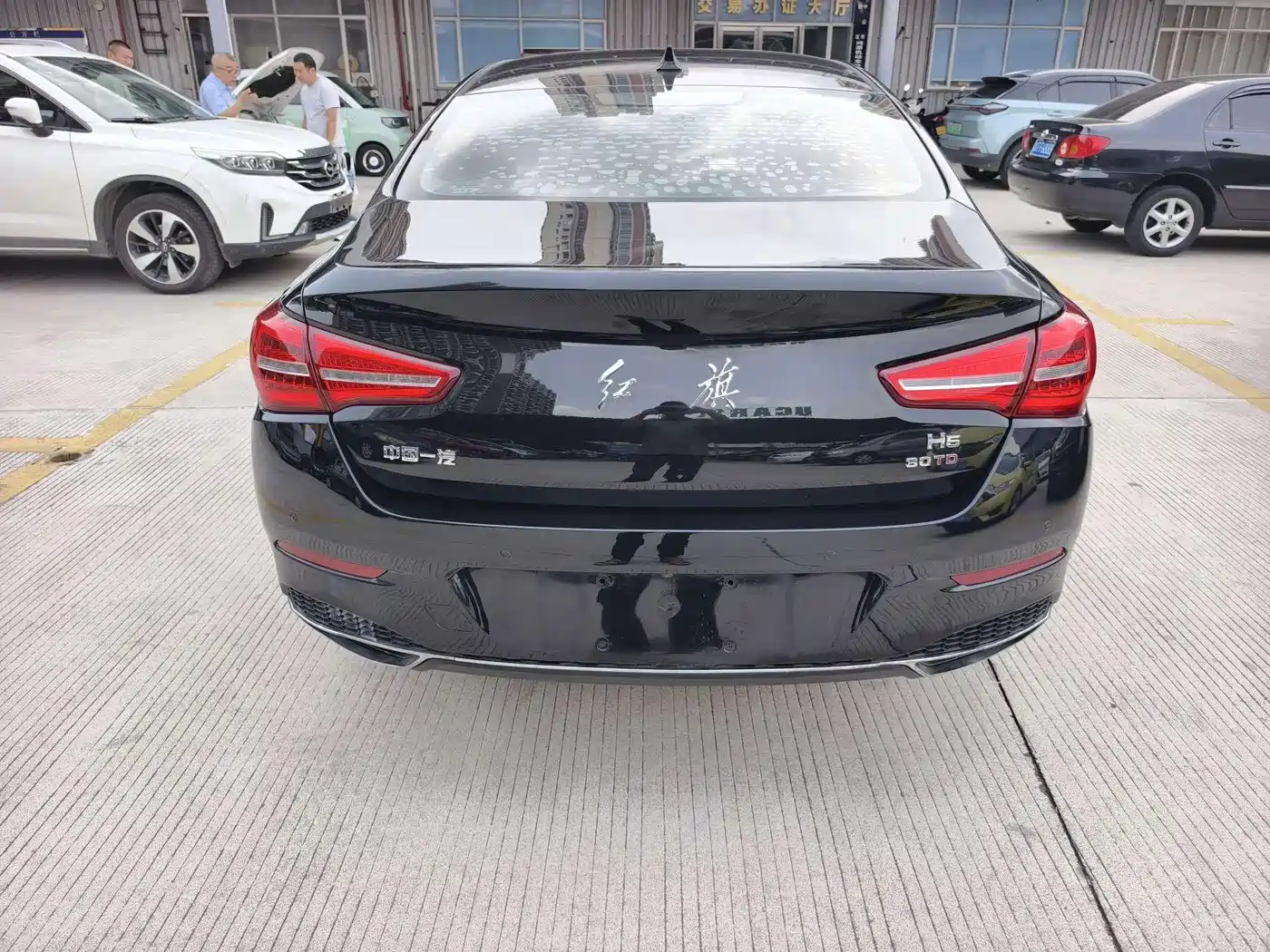 Hongqi H5 2019 30TD Style Edition фото 10