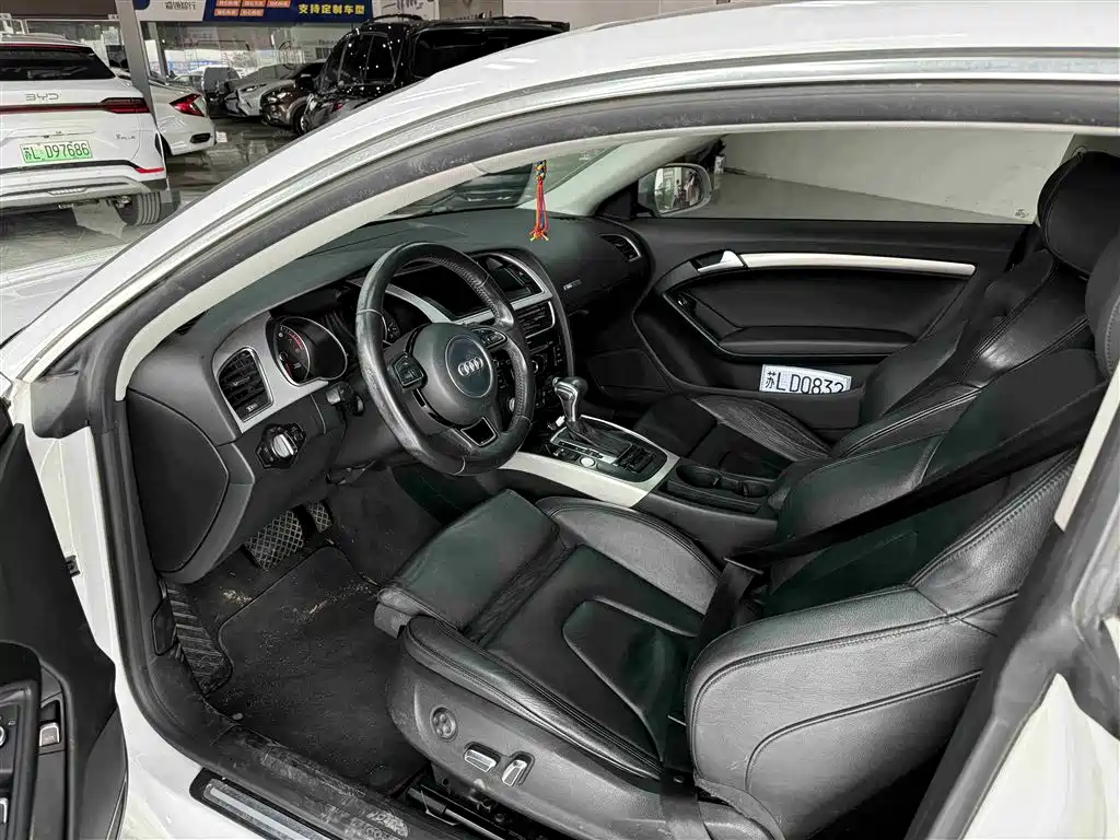 Audi A5 (Import) 2016 Facelift Coupe 45 TFSI Comfort фото 6